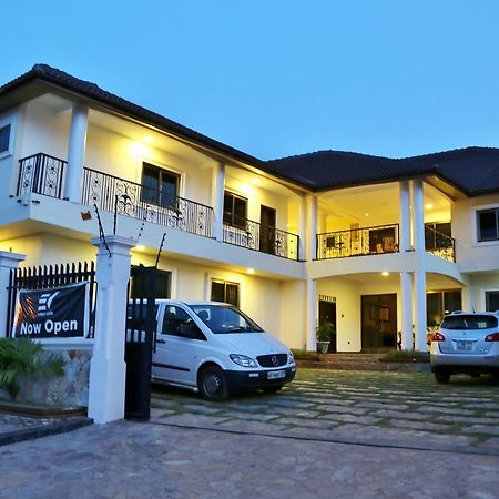 Eden Vale Hotel Ajiringano ภายนอก รูปภาพ