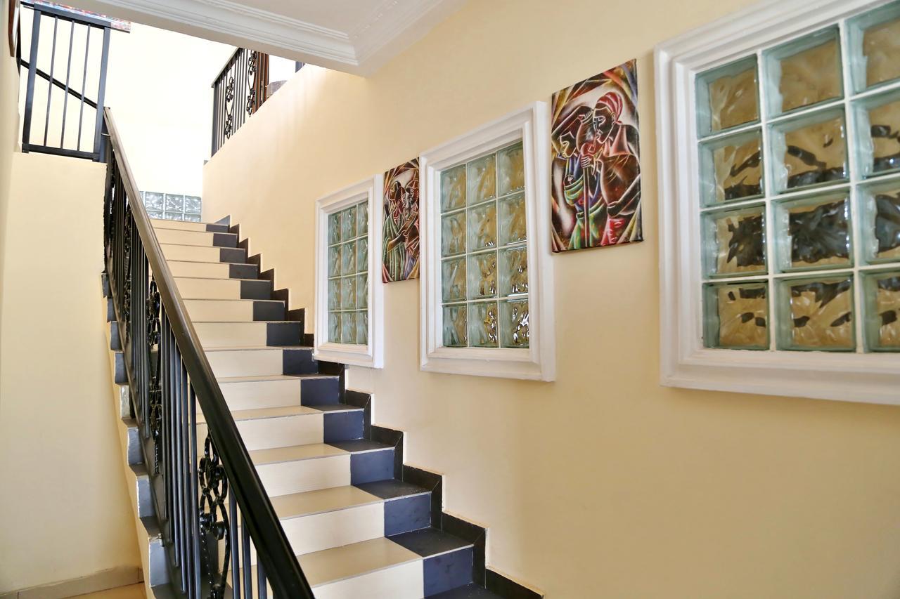 Eden Vale Hotel Ajiringano ภายนอก รูปภาพ
