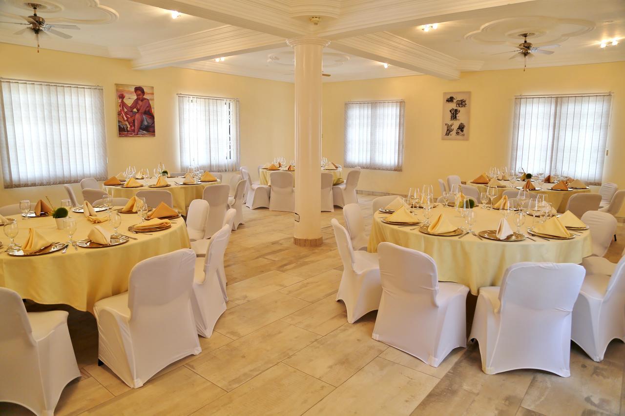 Eden Vale Hotel Ajiringano ภายนอก รูปภาพ