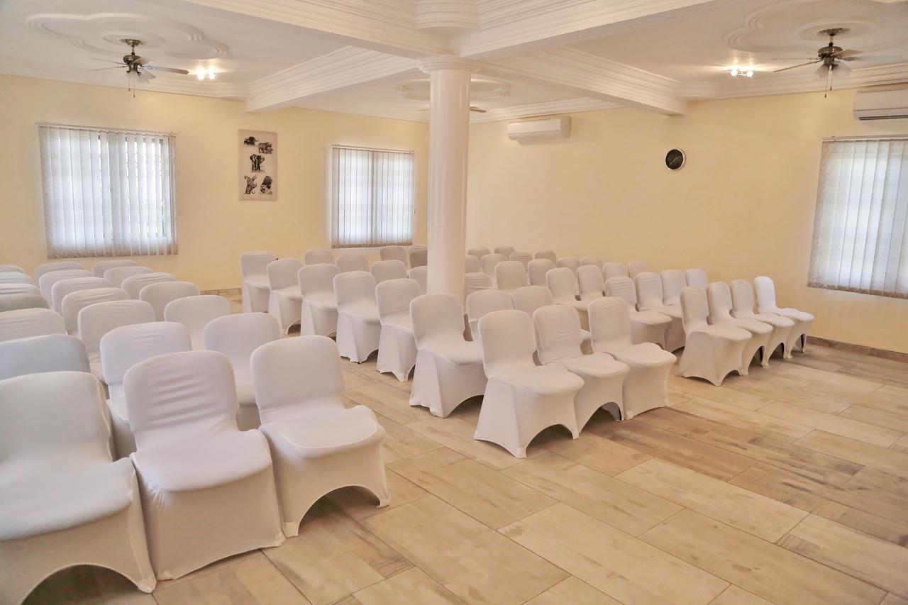 Eden Vale Hotel Ajiringano ภายนอก รูปภาพ
