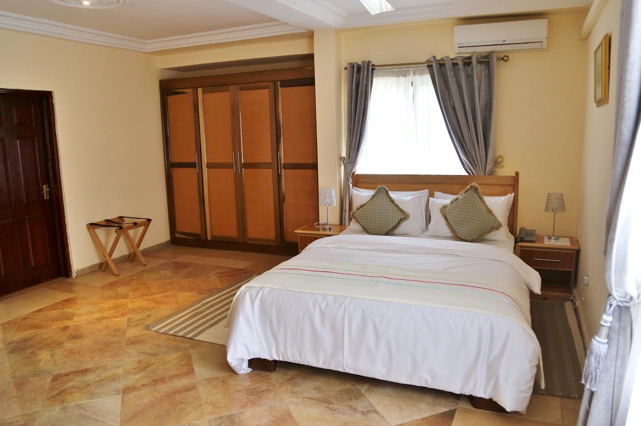 Eden Vale Hotel Ajiringano ภายนอก รูปภาพ