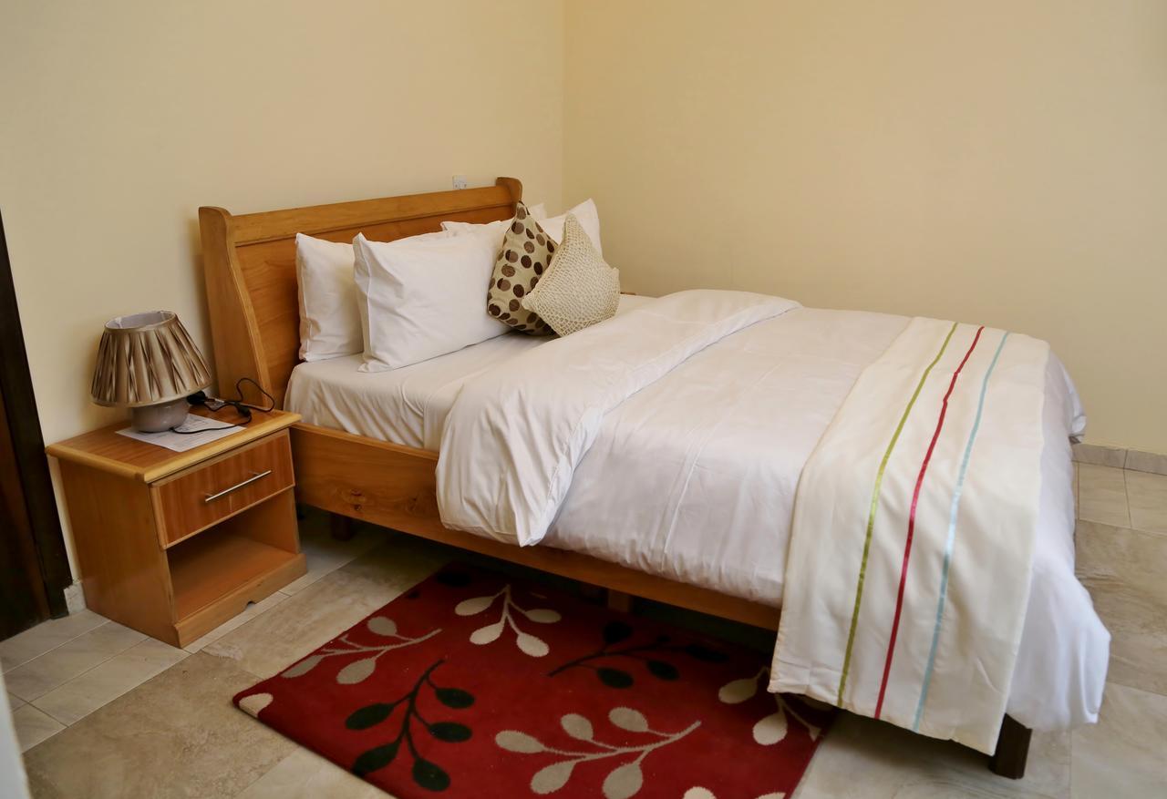 Eden Vale Hotel Ajiringano ภายนอก รูปภาพ