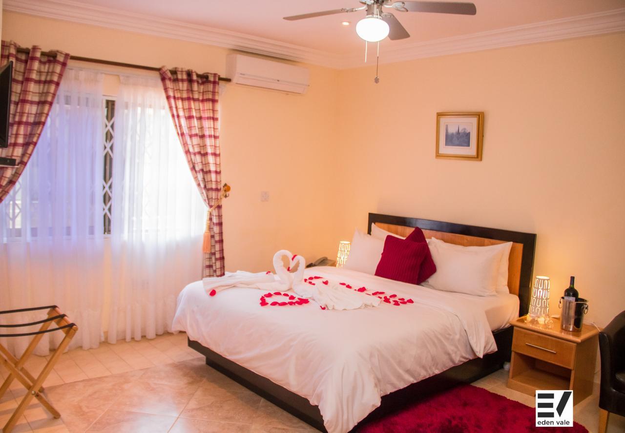 Eden Vale Hotel Ajiringano ภายนอก รูปภาพ