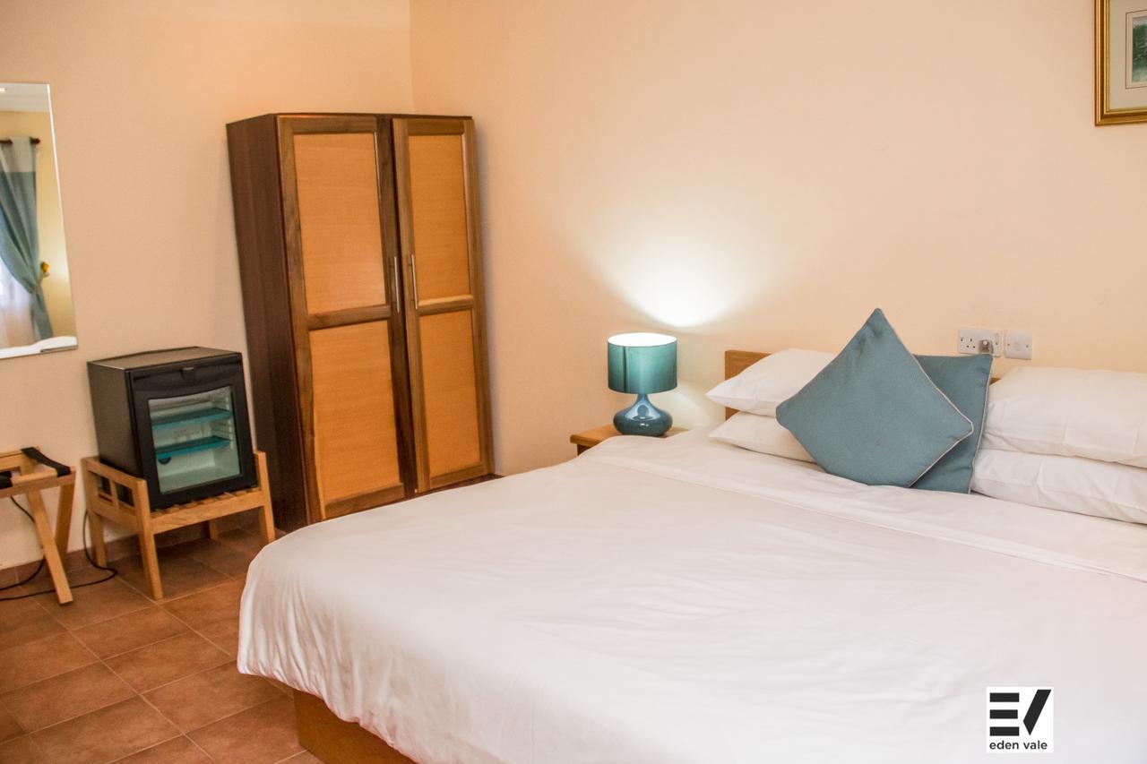 Eden Vale Hotel Ajiringano ภายนอก รูปภาพ