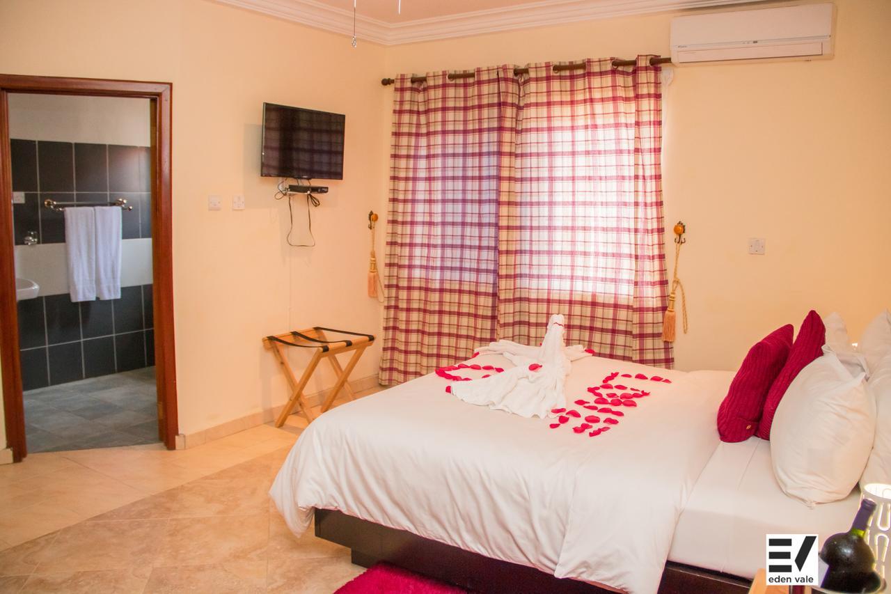 Eden Vale Hotel Ajiringano ภายนอก รูปภาพ