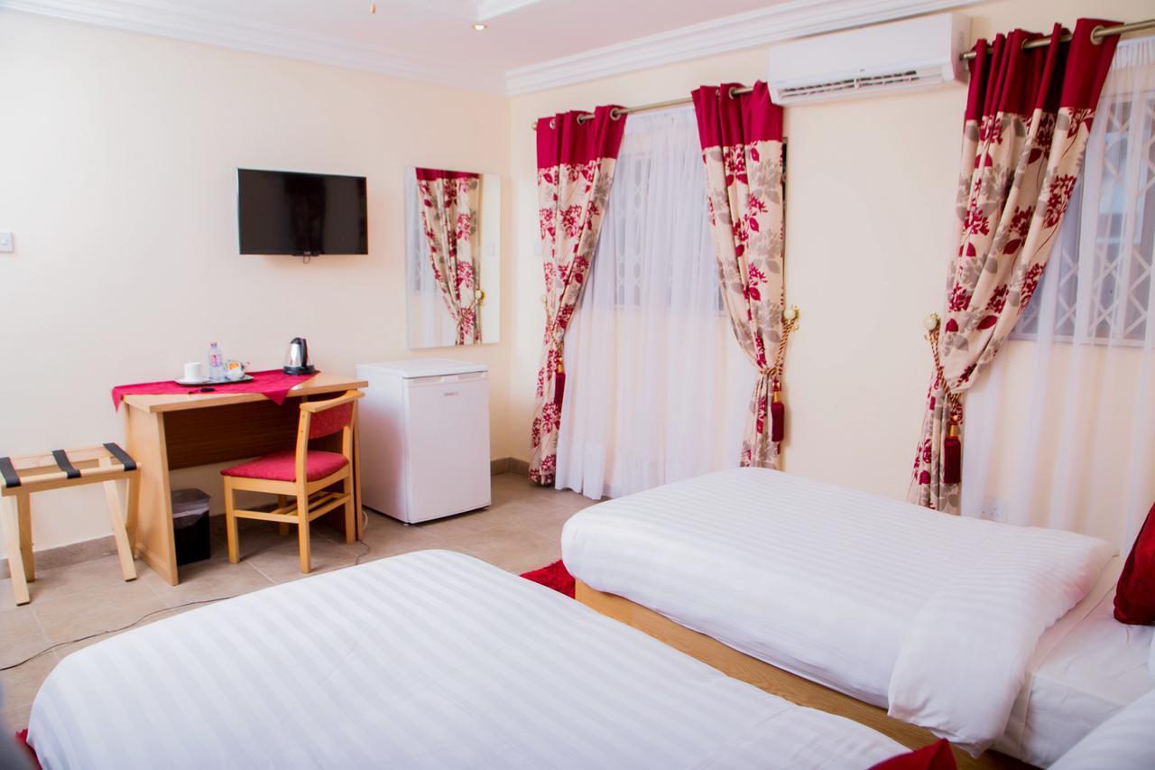 Eden Vale Hotel Ajiringano ภายนอก รูปภาพ
