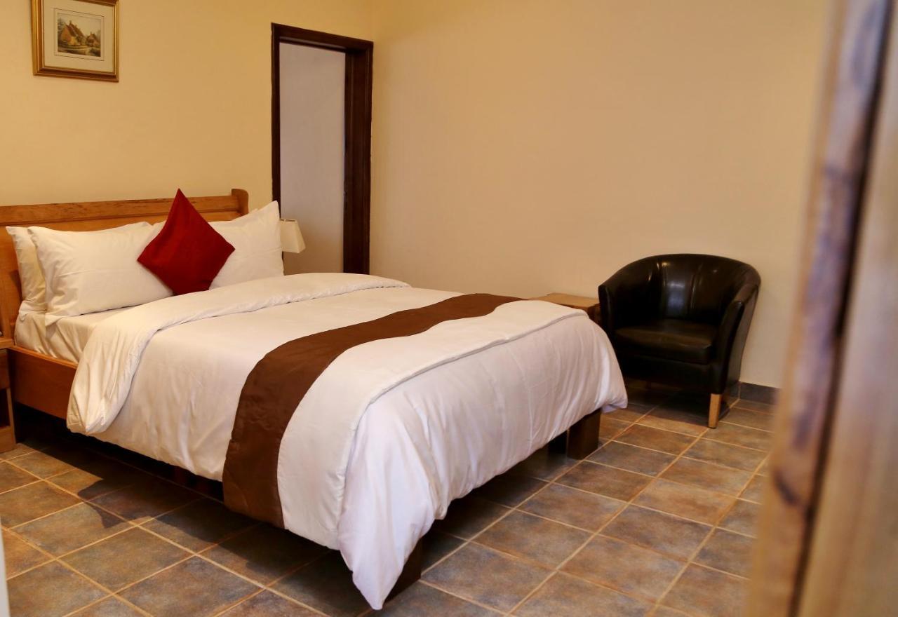 Eden Vale Hotel Ajiringano ภายนอก รูปภาพ