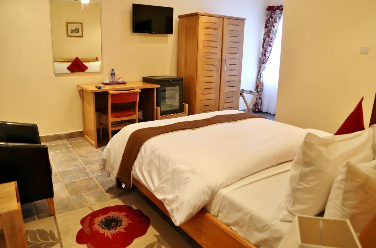 Eden Vale Hotel Ajiringano ภายนอก รูปภาพ