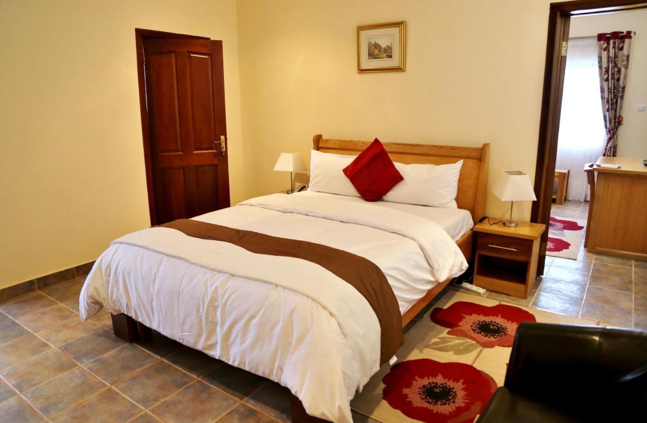 Eden Vale Hotel Ajiringano ภายนอก รูปภาพ